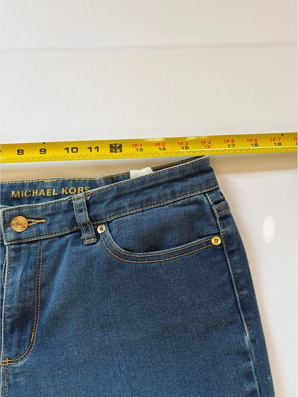 Michael Kors Women’s Size 10 Izzy Straight Leg Blue Jeans